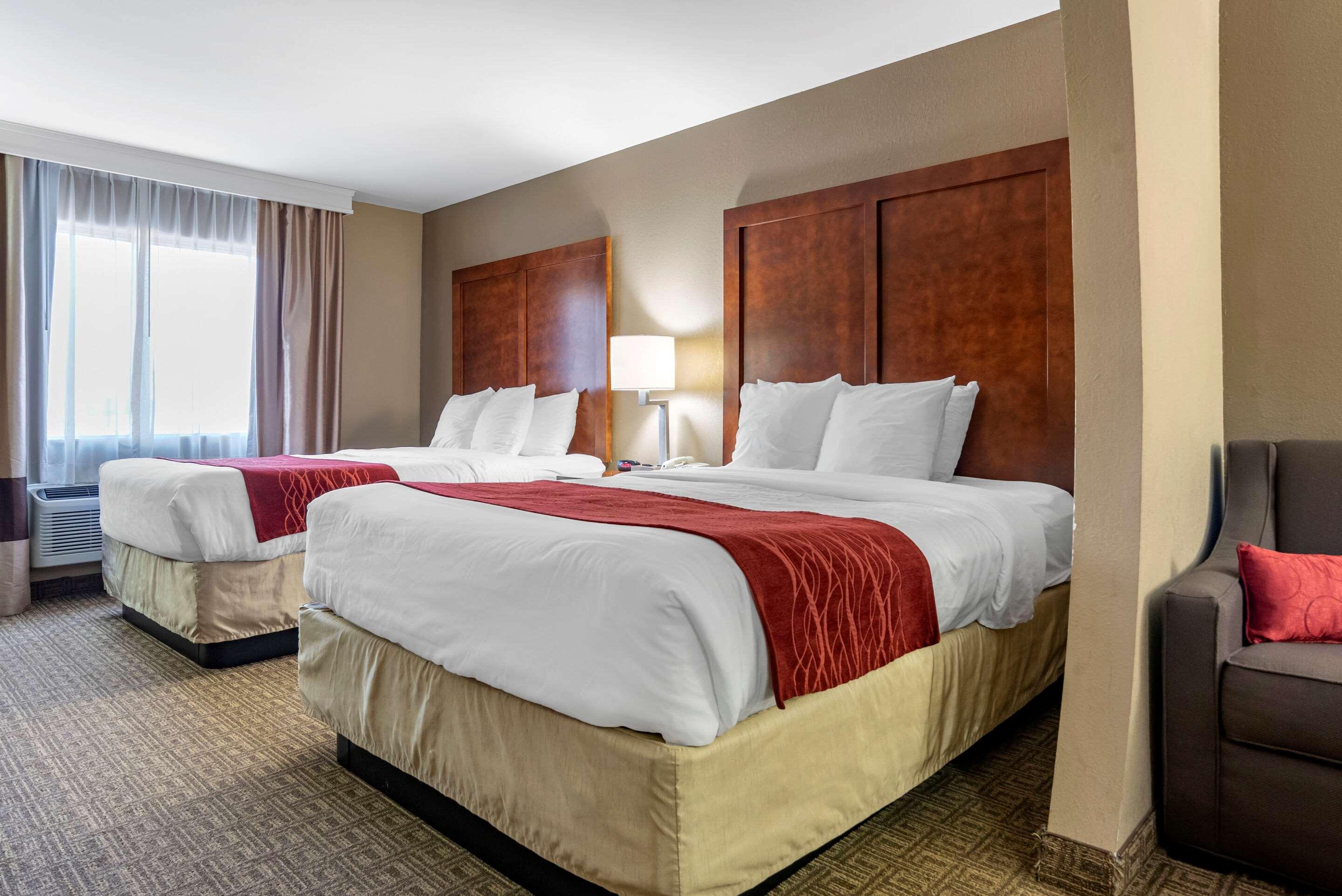 Comfort Inn & Suites Leeds I-20 Buitenkant foto