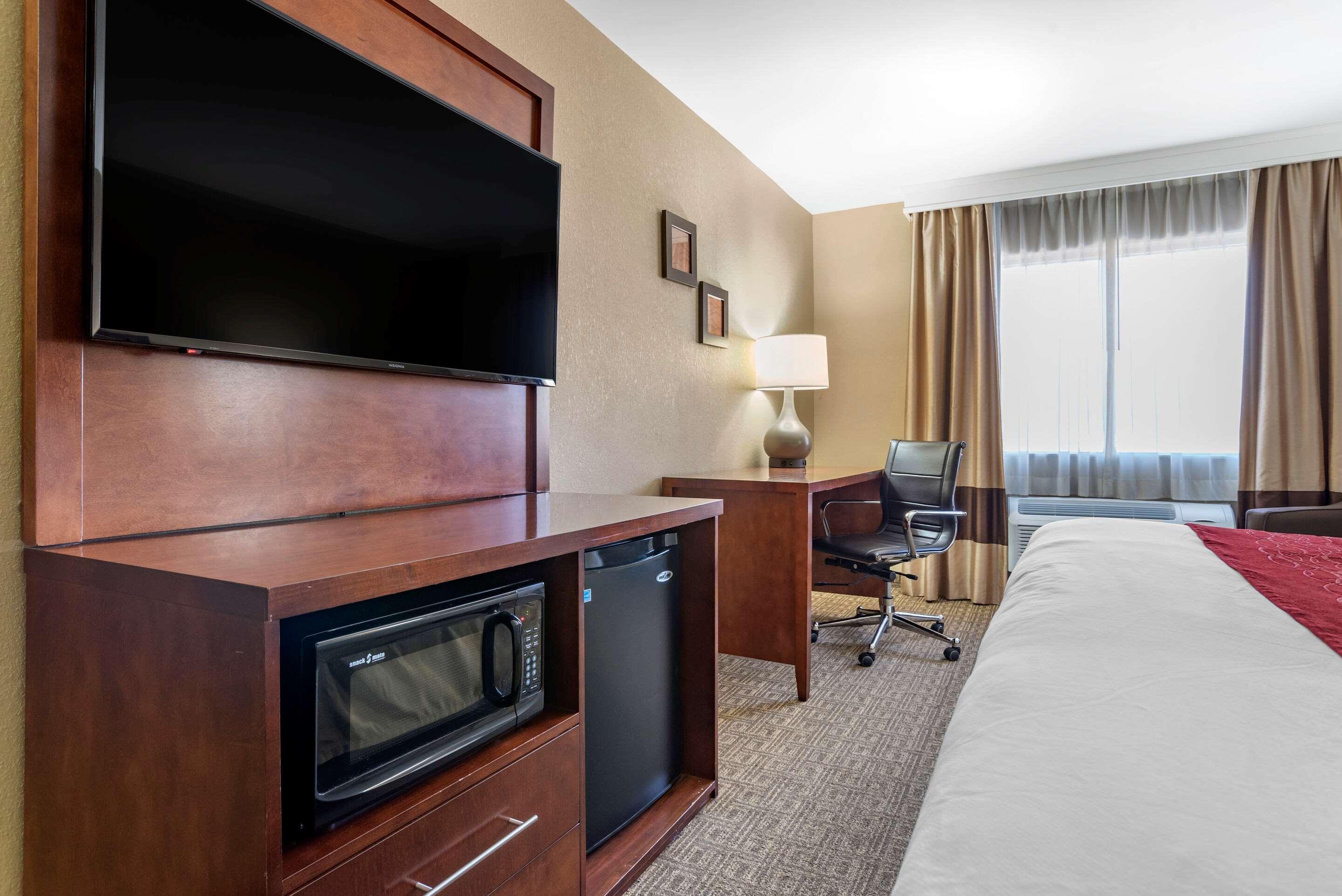 Comfort Inn & Suites Leeds I-20 Buitenkant foto
