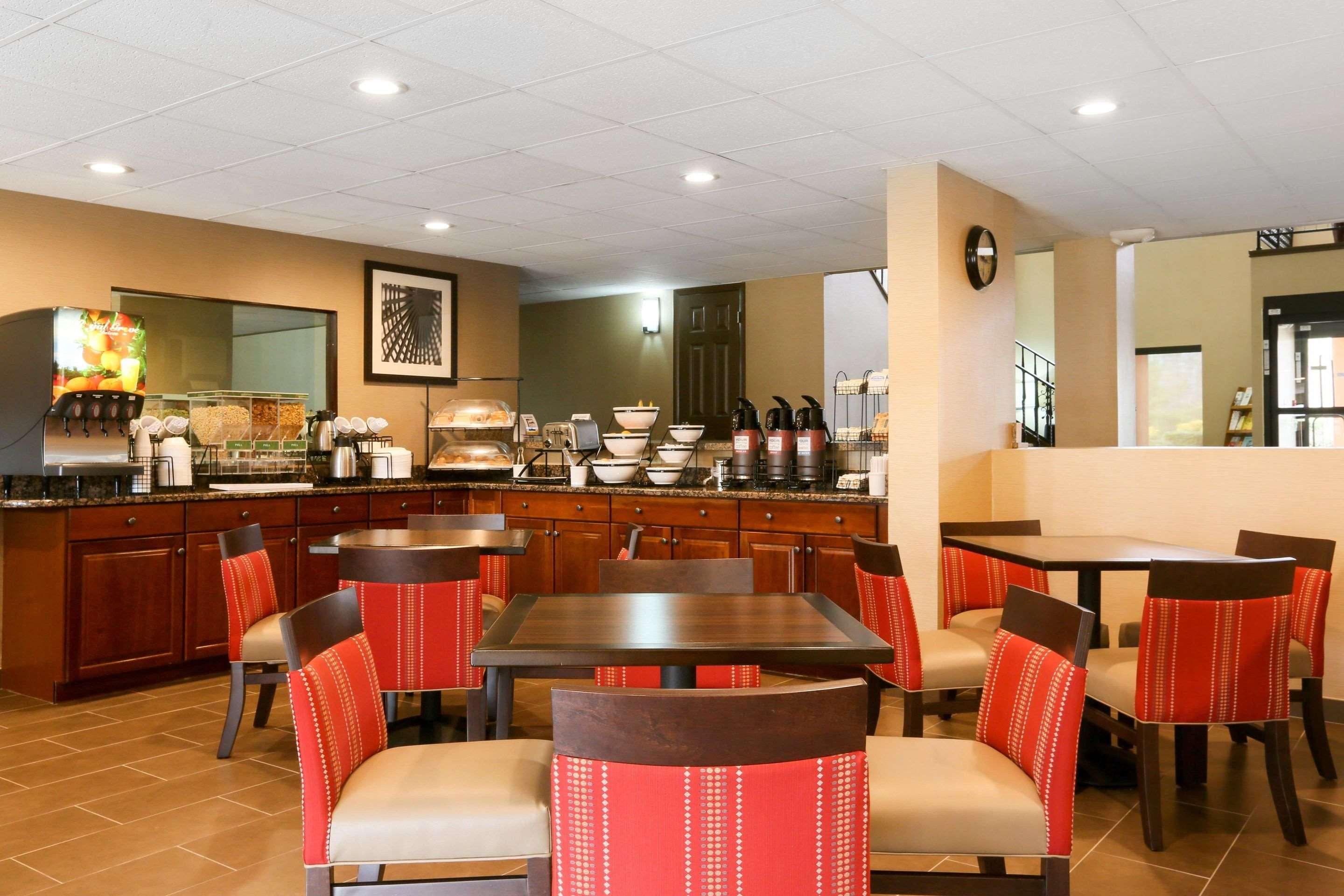 Comfort Inn & Suites Leeds I-20 Buitenkant foto