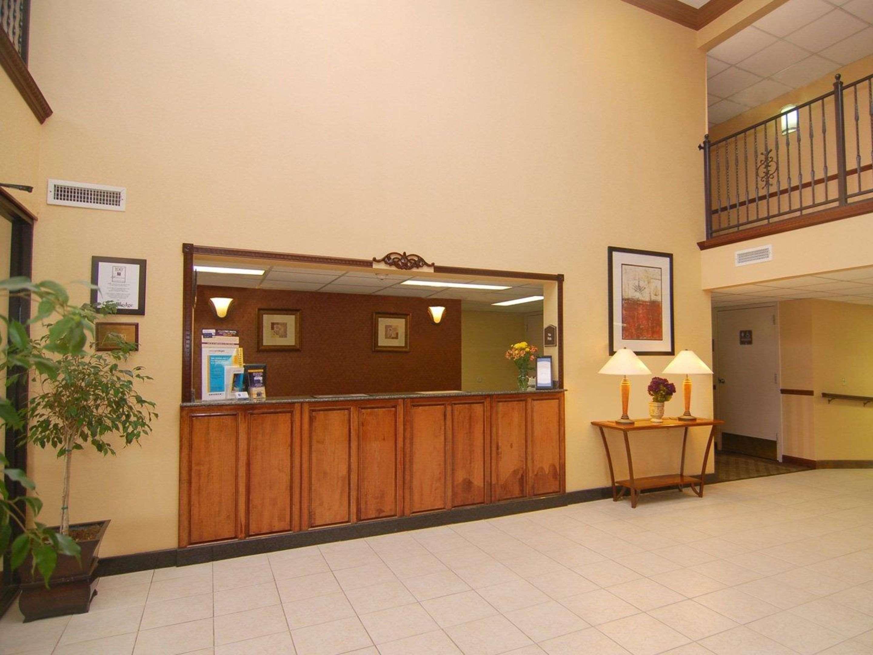 Comfort Inn & Suites Leeds I-20 Buitenkant foto