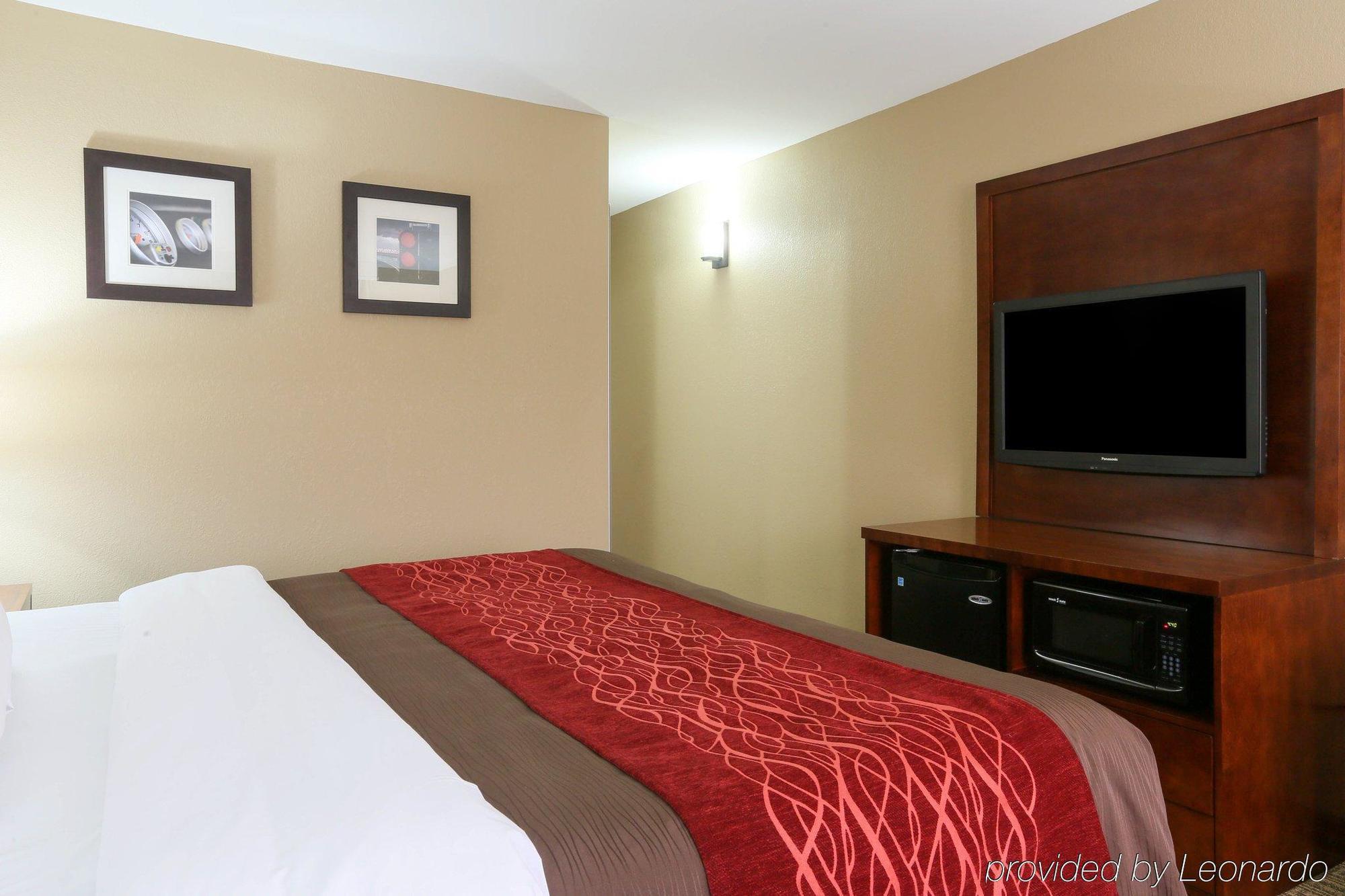 Comfort Inn & Suites Leeds I-20 Buitenkant foto